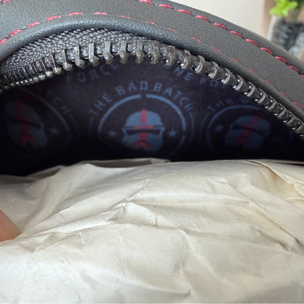 Loungefly Star Wars Bad Batch Hunter Helmet Mini Backpack Convention Exclusive - Picture 14 of 14